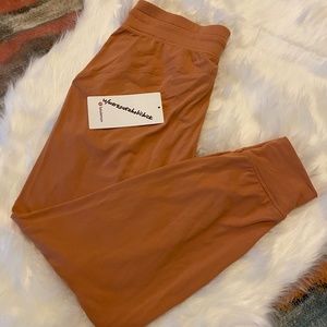 Lululemon ready to rulu jogger